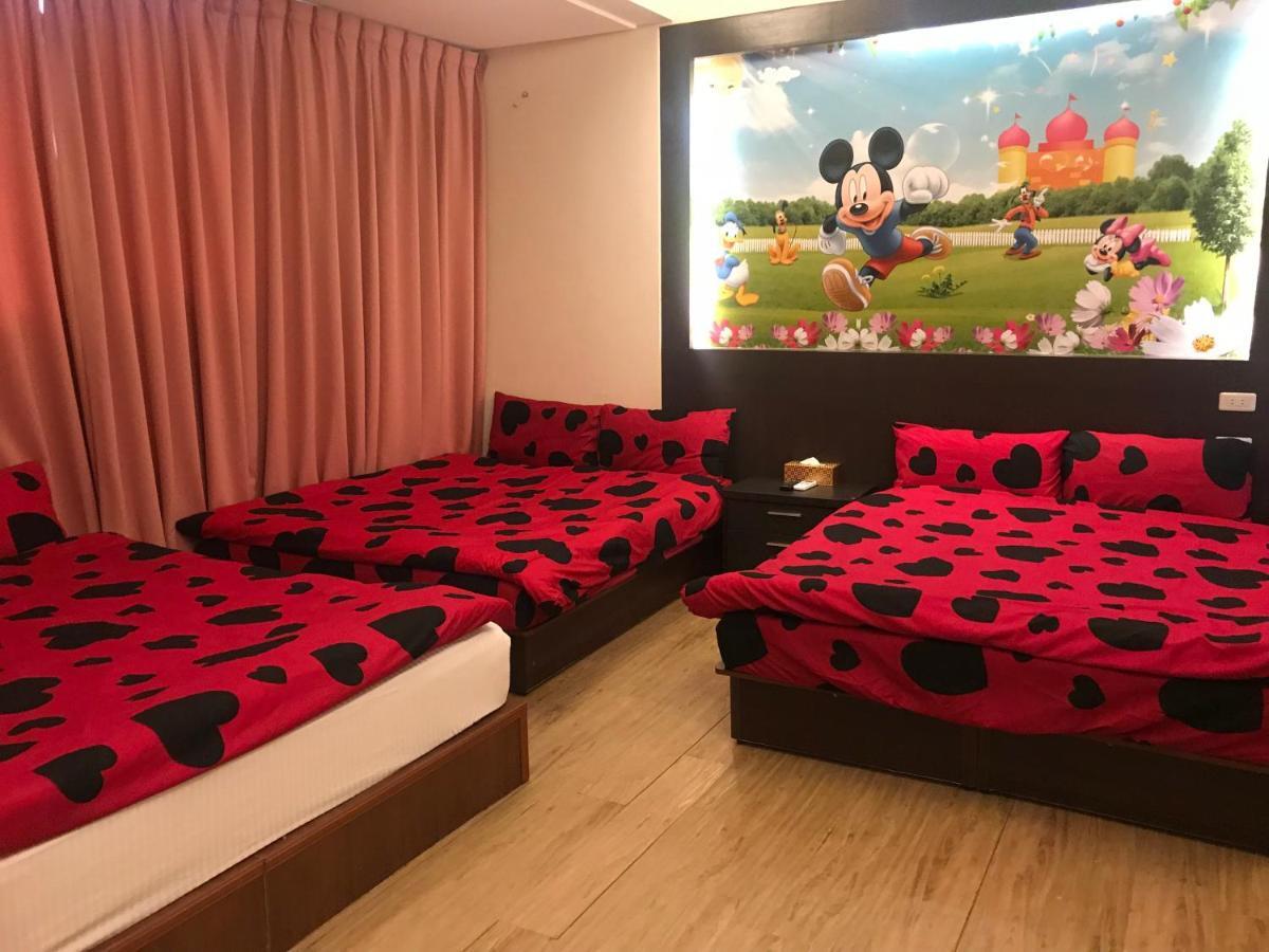 Mickey House-Fuxing Διαμέρισμα Ταϊχούνγκ Εξωτερικό φωτογραφία