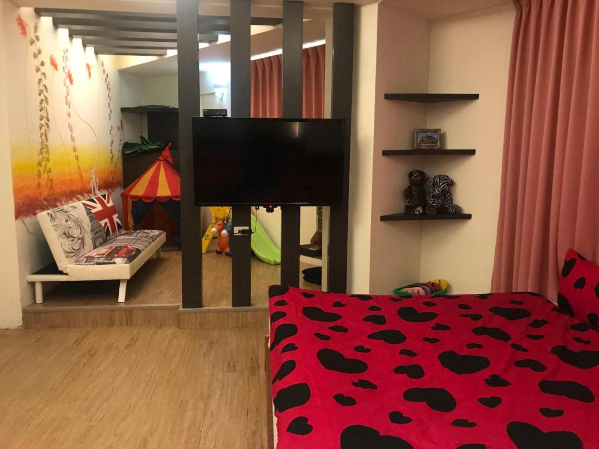Mickey House-Fuxing Διαμέρισμα Ταϊχούνγκ Εξωτερικό φωτογραφία