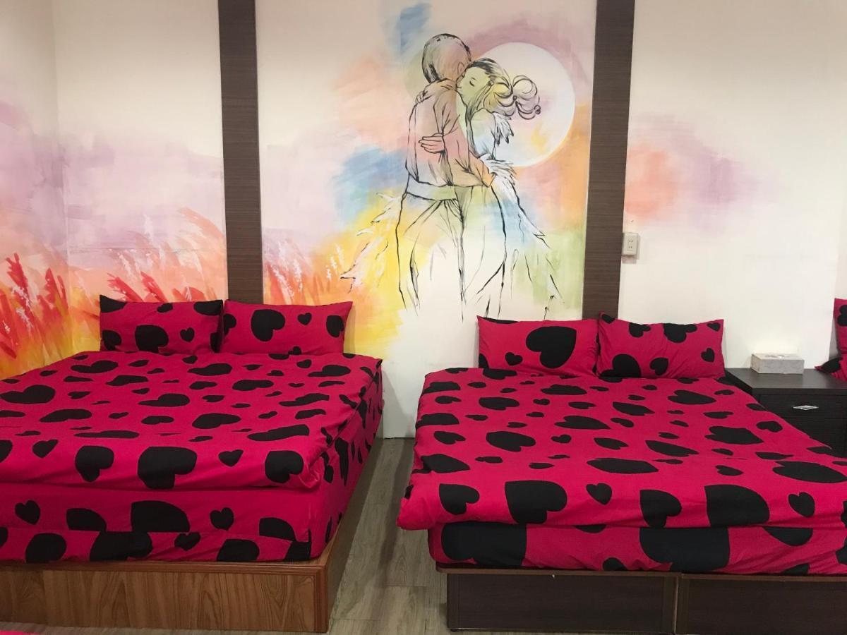 Mickey House-Fuxing Διαμέρισμα Ταϊχούνγκ Εξωτερικό φωτογραφία